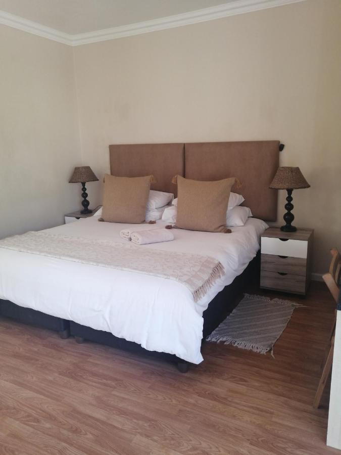 Jenvey House Selfcatering Apartments & Bnb Port Elizabeth Bagian luar foto