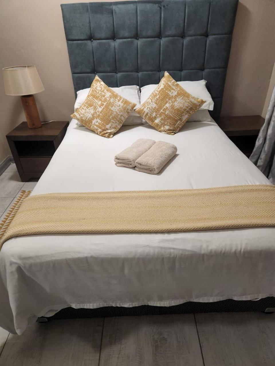 Jenvey House Selfcatering Apartments & Bnb Port Elizabeth Bagian luar foto