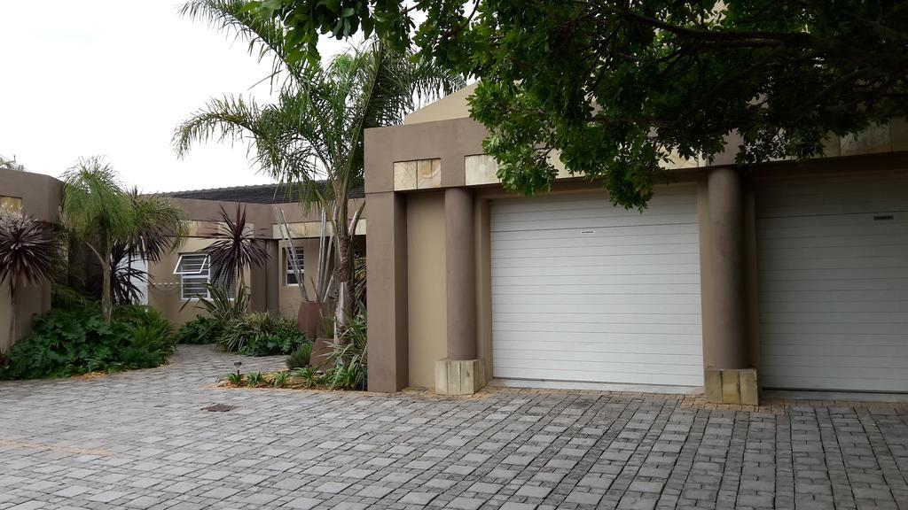 Jenvey House Selfcatering Apartments & Bnb Port Elizabeth Bagian luar foto